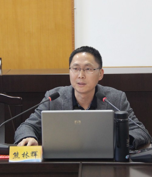 公司召開(kāi)黨委中心組學(xué)習(xí)擴(kuò)大會(huì)、黨政聯(lián)席會(huì) 020[2].jpg