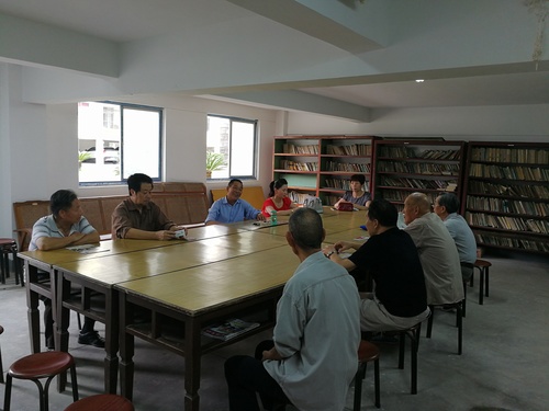 鄭若男：社區(qū)辦黨支部學習廖俊波.jpg