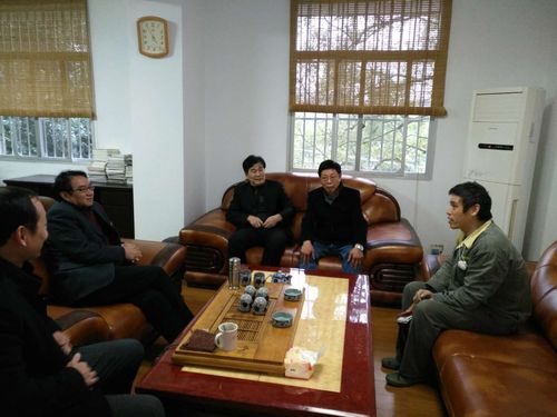 葉彤：黃和書記到烽林分公司開展走訪慰問活動(dòng).jpg